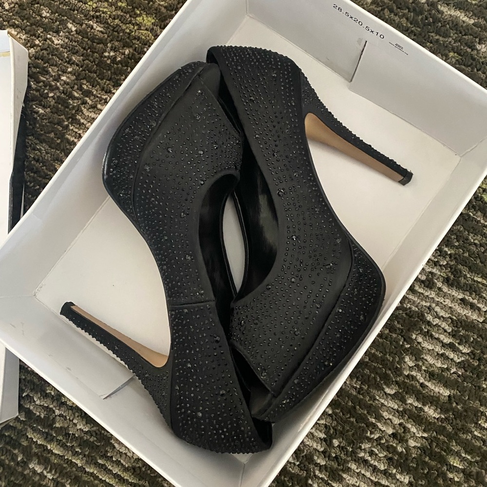 Studded Nine West Pumps